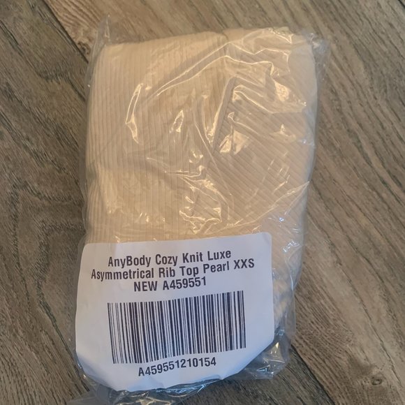 NWT ANYBODY COZY KNIT LUXE ASYMMETRICAL RIB TUNIC TOP PEARL XXS - Picture 4 of 6